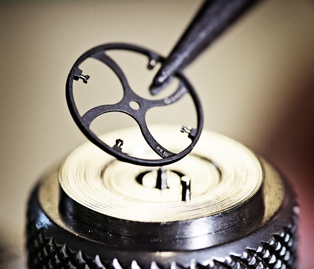 格拉苏蒂手表跑快（格拉苏蒂修复表蒙）